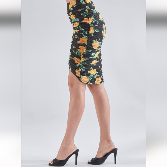 Ruched Skirt-Floral - Picture 3 of 3